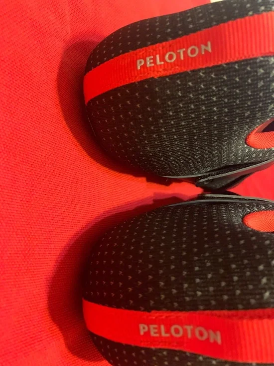 Peloton Black with Red Lining Performance Cycling Shoes - Picture 10 of 10